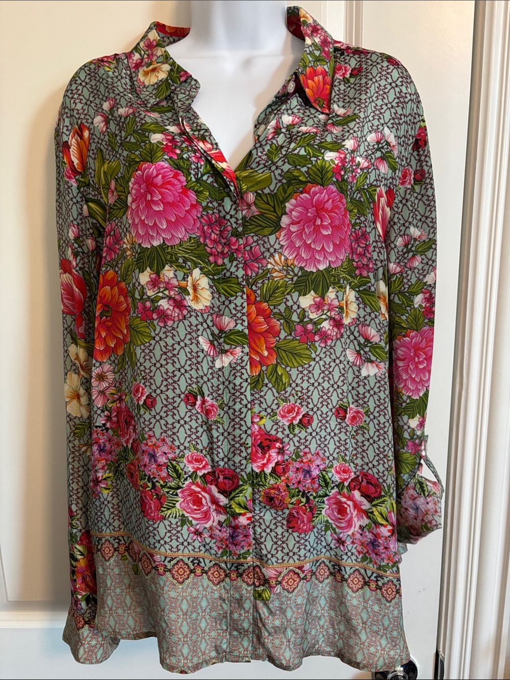 Renuar Silky Floral Button-Front Blouse in Sage and Pink XL #80T